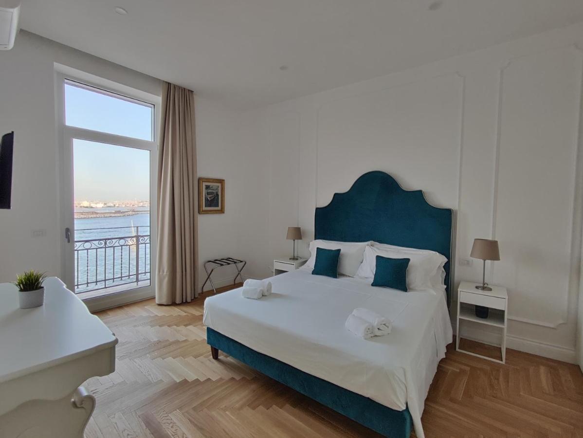 Santa Lucia Luxury Apartment Neapel Exterior foto